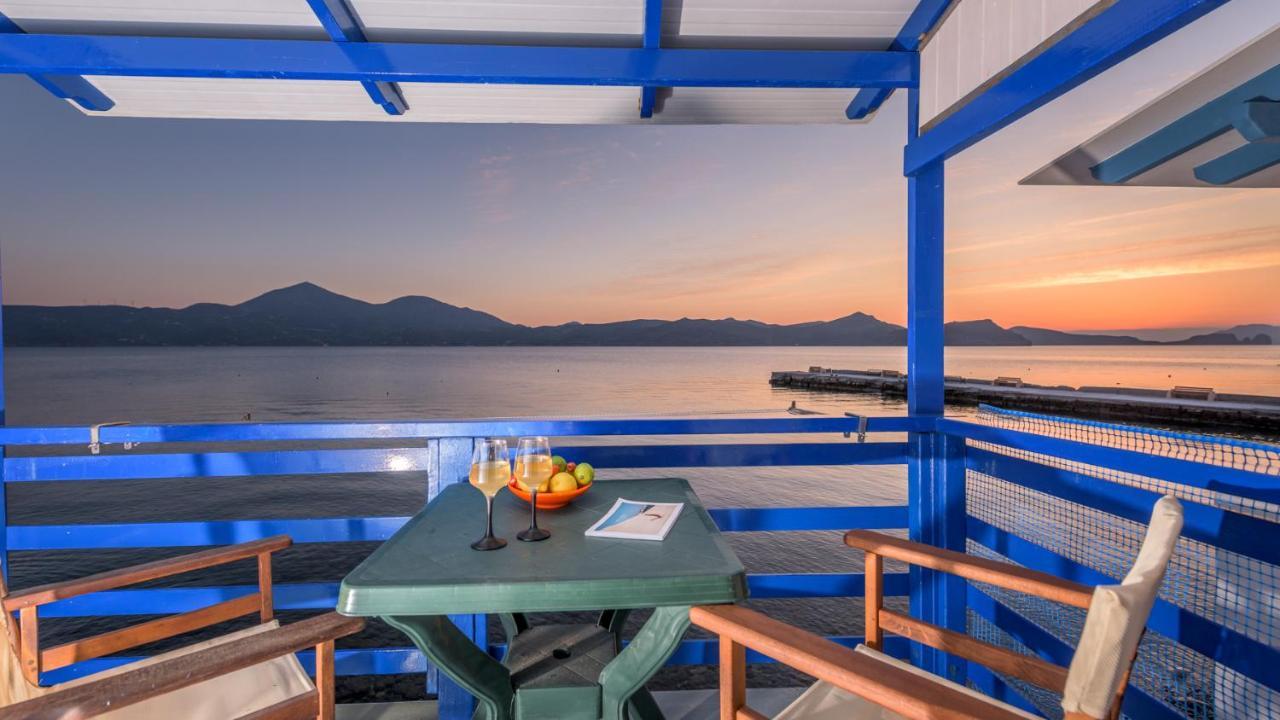 Blue Traditional Boathouse In Klima Klima  Dış mekan fotoğraf